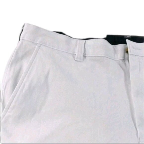 NWOT Club Room Men's Regular-Fit 9" 4-Way Stretch Shorts Size 30 - Picture 4 of 9